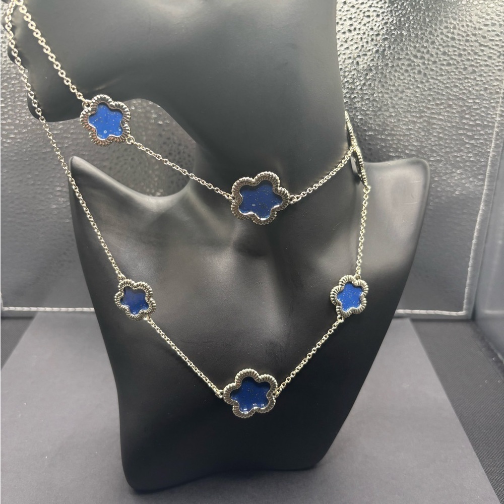Elegant Blue Lapus Flowers Necklace